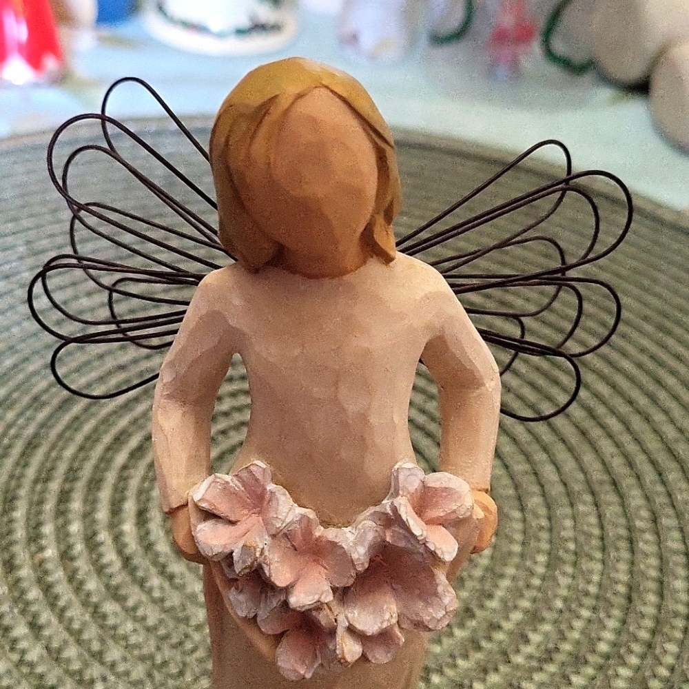 Willow Tree "ANGEL OF SPRING" EUC